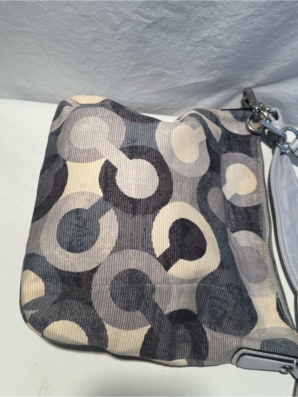 Coach Blue & White Signature Chain-Detail Hobo - Picture 7 of 14